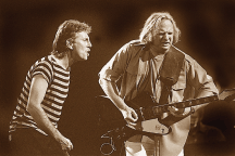 graham nash and stephen stills spectrum arena